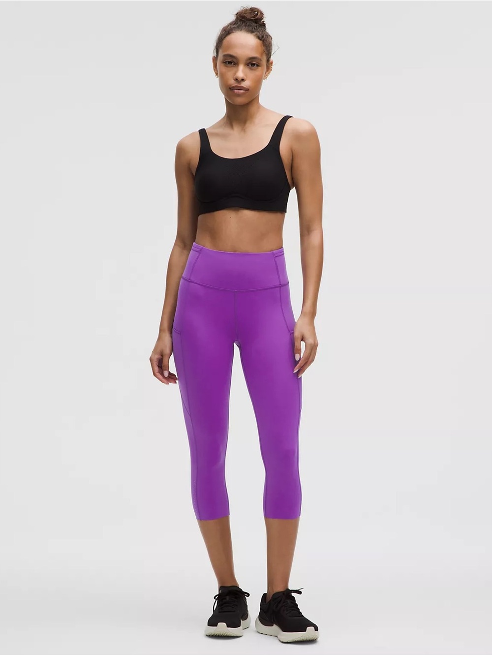 lululemon Fast and Free High-Rise Crop 19"
7 Pocket legging - Atomic Purple